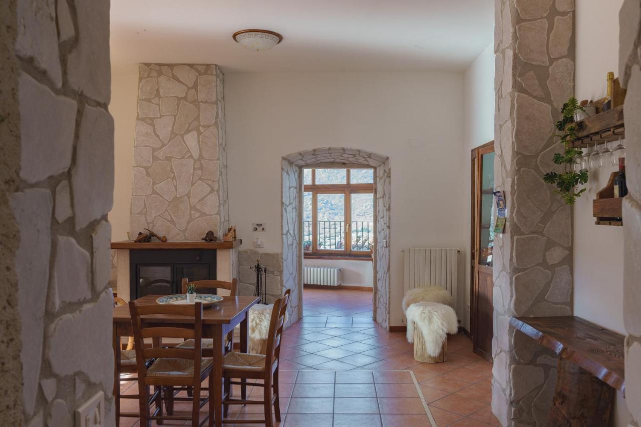 Ostello-Albergo Dagli Elfi Barrea Εξωτερικό φωτογραφία