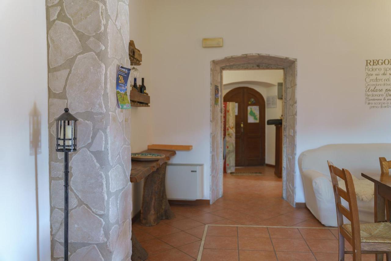Ostello-Albergo Dagli Elfi Barrea Εξωτερικό φωτογραφία